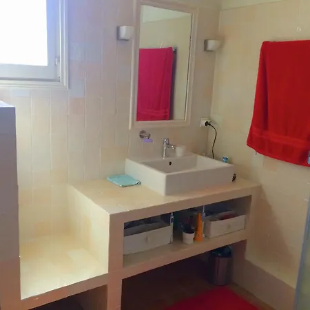 Holiday Home Montpezat Lake Verdon Views, Cleaning Included 펜션 *