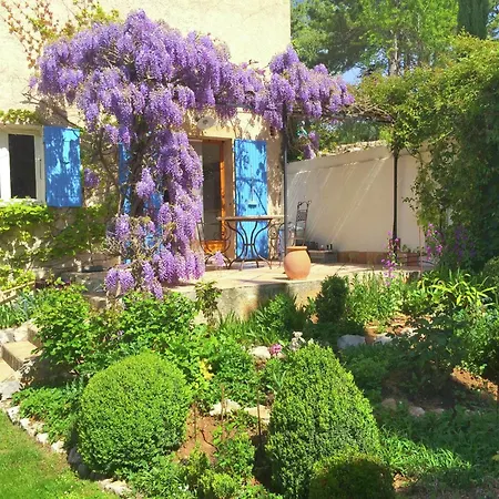 Holiday Home Montpezat Lake Verdon Views, Cleaning Included 몽타냑